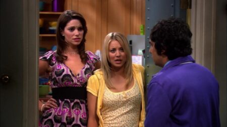 Young Sheldon ‘explica’ amizade entre Missy e Penny em The Big Bang Theory Missy Courtney Henggele Penny Kaley Cuoco e Raj Kunal Nayyar em The Big Bang Theory Reproducao 1