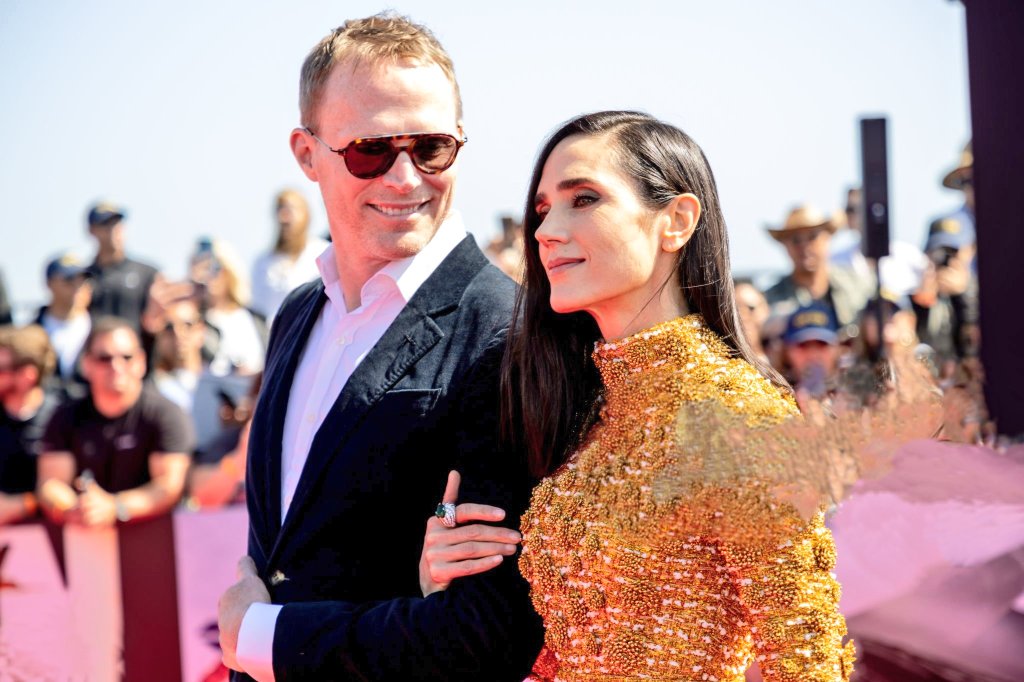 Paul Bettany and Jennifer Connelly (Twitter Playback)