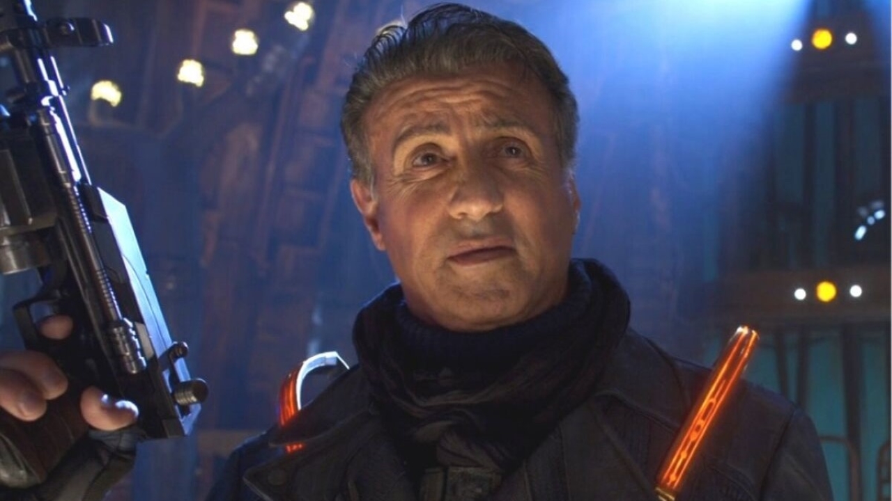 Sylvester Stallone como Stakar Ogord em Guardiões da Galáxia vol. 2 (Reprodução / Marvel)