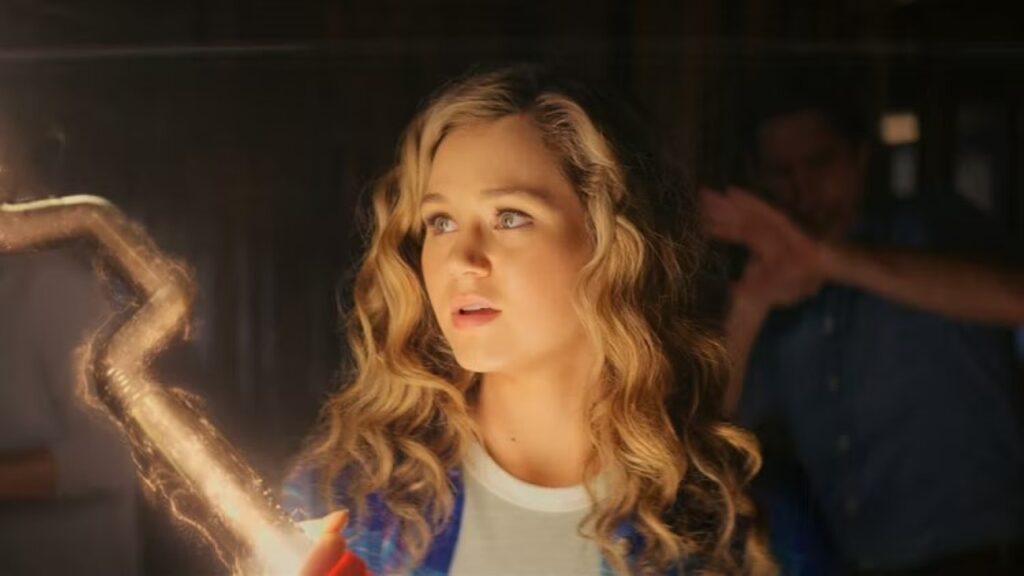 Stargirl é cancelada e estrela da série reage Brec Bassinger como Courtney Whitmore em Stargirl (Reprodução / The CW)