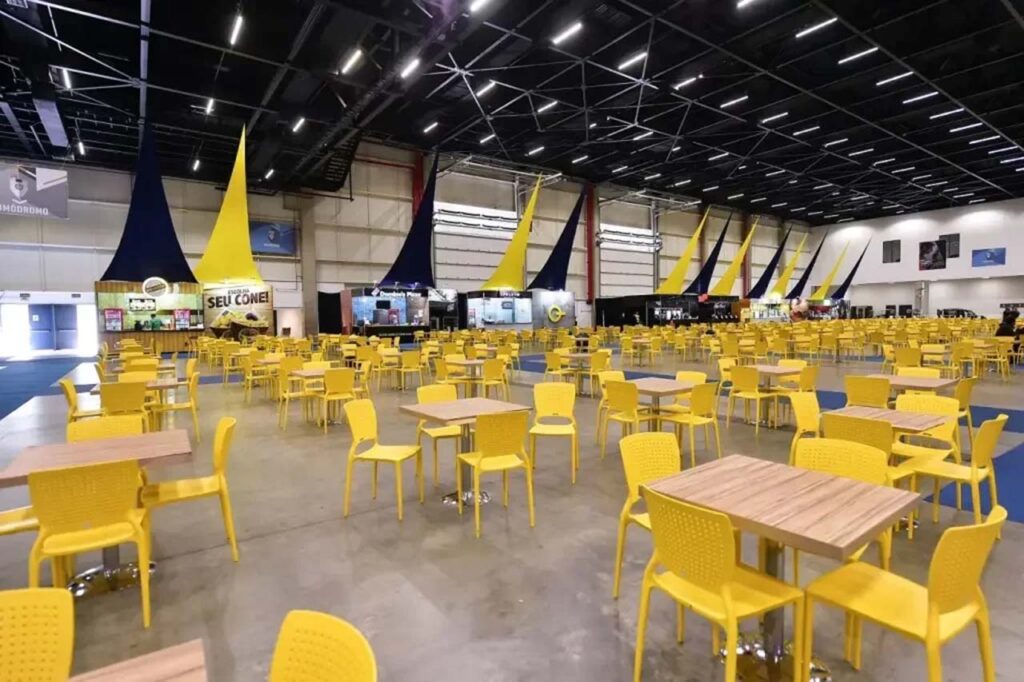 Leve seu lanche para a CCXP22! Praça de alimentação surpreende com preços altos Imagens de Divulgação CCXP