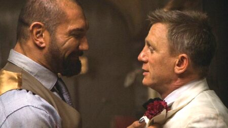 Dave Bautista e Daniel Craig em 007 - Contra Spectre (Reprodução)