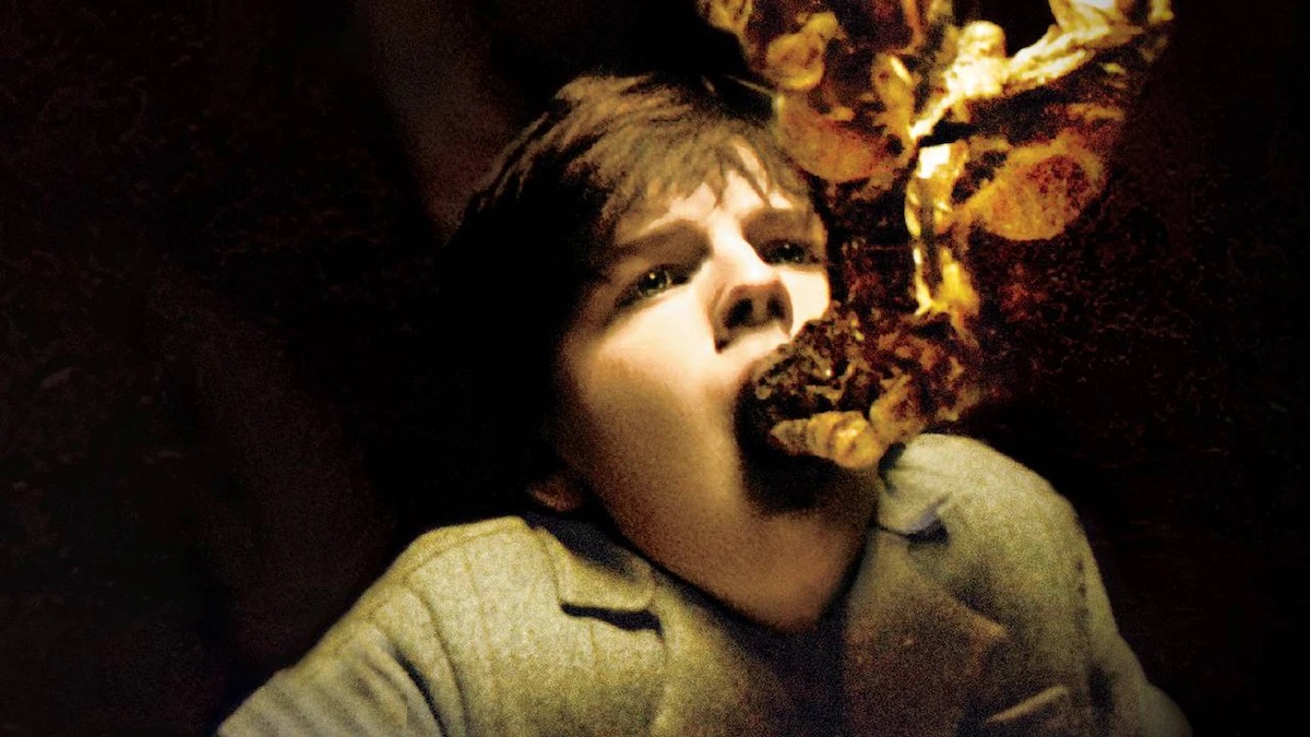 Quais filmes de terror são baseados em casos dos Warren? 2 Cena de Evocando Espíritos (Reprodução)