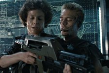 Sigourney Weaver como Ripley e Michael Biehn como Hicks em Aliens: O Resgate (Reprodução)