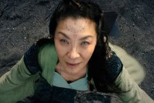 Michelle Yeoh como Scian em The Witcher: A Origem (Reprodução / Netflix)