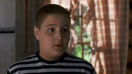 Por onde anda Pugsley Addams, o irmão de Wandinha nos filmes? Jimmy Workman como Pugsley Addams em A Família Addams