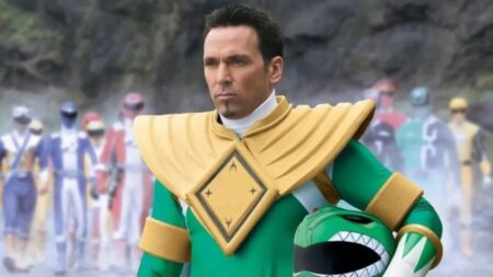 Jason David Frank como Tommy Oliver, o Ranger Verde, em Power Rangers (Reprodução)