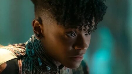 Letitia Wright como Shuri em Pantera Negra: Wakanda para Sempre (Reprodução / Marvel)