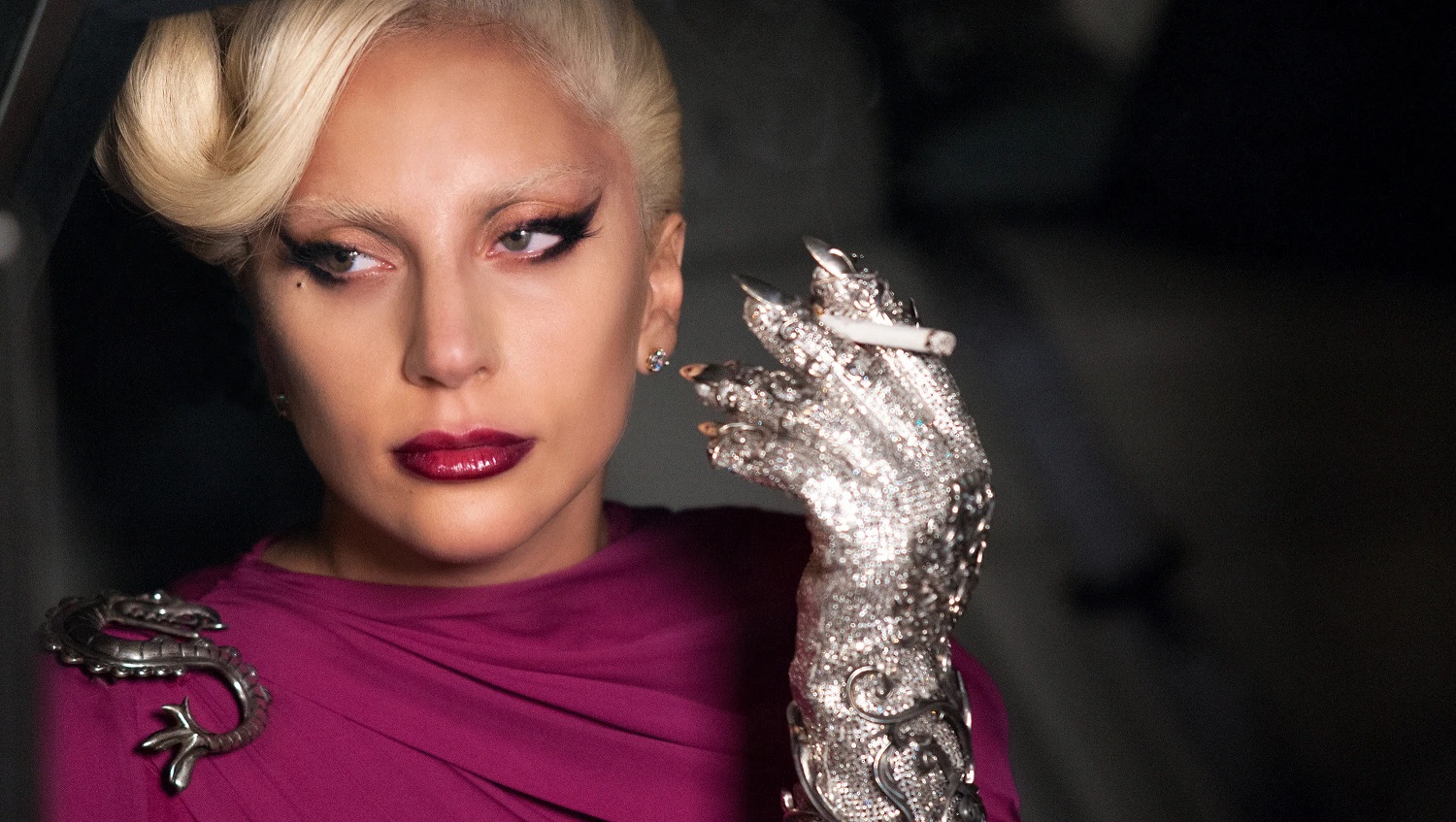 Lady Gaga como a Condessa em American Horror Story: Hotel (Reprodução)