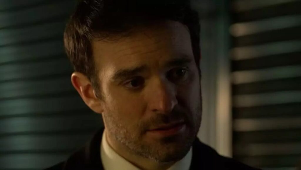 Traição estreou na Netflix; por que você precisa assistir? Charlie Cox como Adam Lawrence em Traição (Reprodução)
