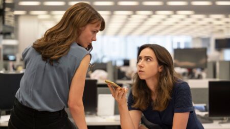 Ela Disse é o retrato de uma realidade dolorosa para as mulheres do mundo Capa do filme Ela Disse