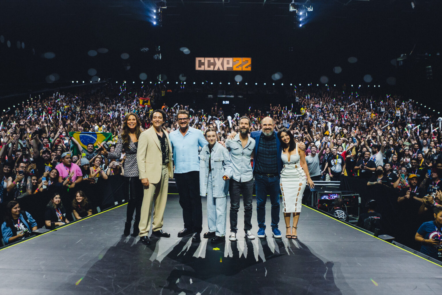 Elenco de The Last of Us na CCXP22 (Reprodução)