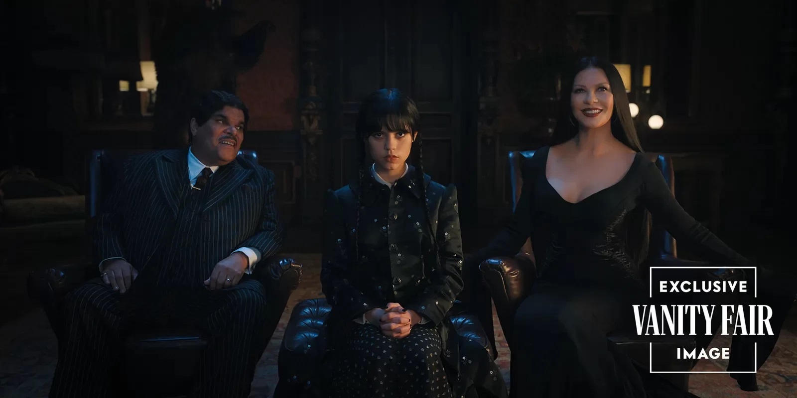 Wandinha pode ter até 4 temporadas 1 Jenna Ortega como Wandinha, Catherine Zeta-Jones como Mortícia, Luis Guzmán como Gomez em Wandinha (Divulgação)