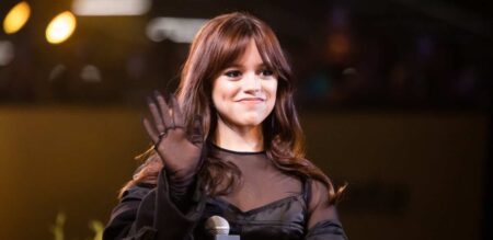 Jenna Ortega, a Wandinha, se impressiona com fãs do Brasil na CCXP22 Jenna Ortega na CCXP22 (Reprodução / Twitter)