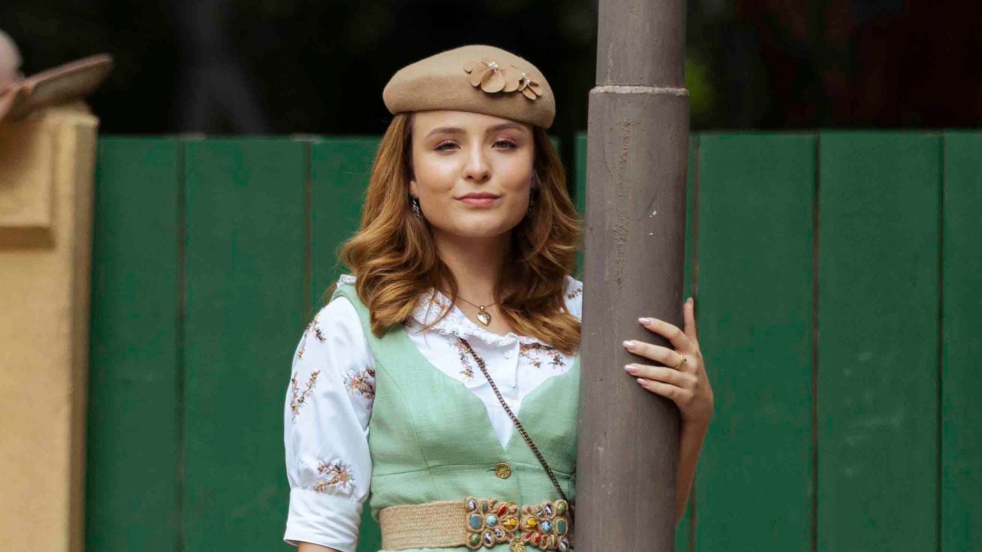 Sem convite para novela, Larissa Manoela se dedicará ao streaming 2 Larissa Manoela como Isadora em Além da Ilusão