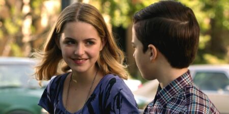 Por que The Big Bang Theory ‘escondeu’ personagem de Young Sheldon do público? Paige Swanson (McKenna Grace) e Sheldon (Ian Armitage) em Young Sheldon (Reprodução)