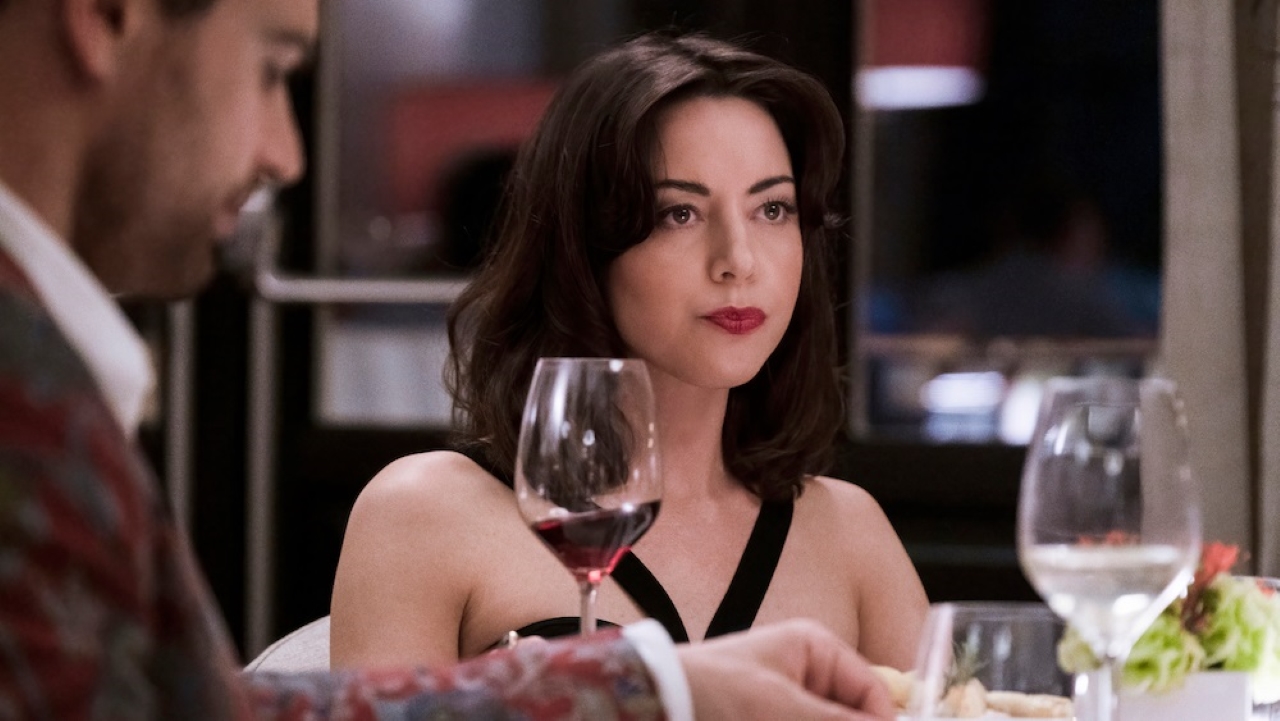 Confira a lista dos indicados ao Globo de Ouro 2023 7 Aubrey Plaza como Harper Spiller em The White Lotus