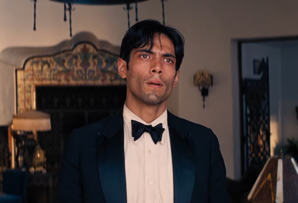Margot Robbie admite que pediu cena em filme só para beijar Brad Pitt: "Quando eu teria outra chance?" 2 Diego Calva como Manny em Babilônia (Divulgação)