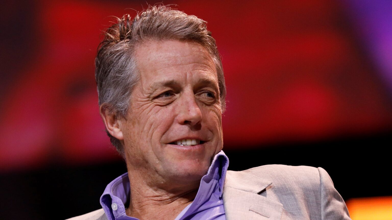 Hugh Grant é contratado para nova minissérie da HBO Hugh Grant durante o painel de Dungeons & Dragons: Honra entre Rebeldes na CCXP22