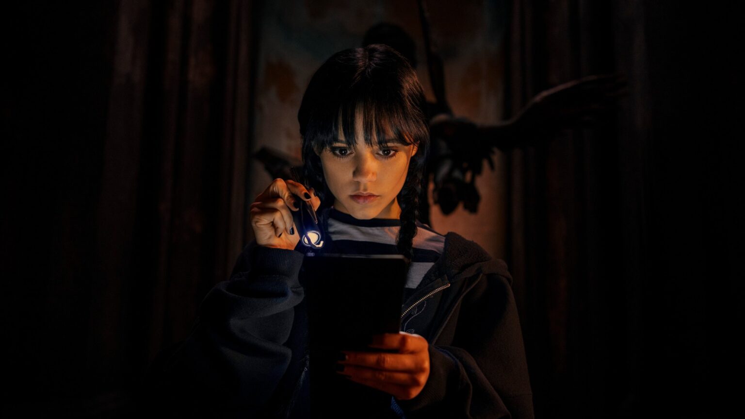 Você percebeu que Wandinha quase nunca pisca? Entenda o motivo Jenna Ortega como Wandinha Addams em Wandinha