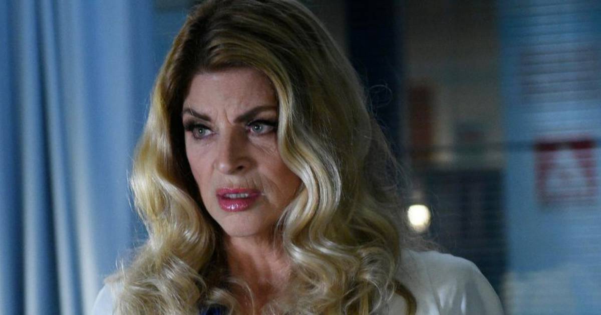 Atriz culpa Cientologia por morte de Kirstie Alley 2 Kirstie Alley como Ingrid Hoffel em Scream Queens (Reprodução)