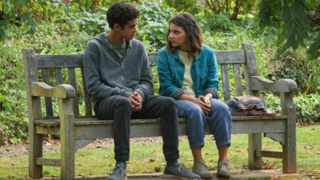Entenda o final de Lyra e Will em His Dark Materials Lyra (Dafne Keen) e Will (Amir Wilson) em His Dark Materials (Reprodução / HBO)