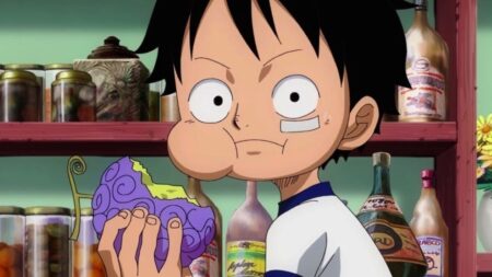 Luffy come a Gomu Gomu no Mi em One Piece