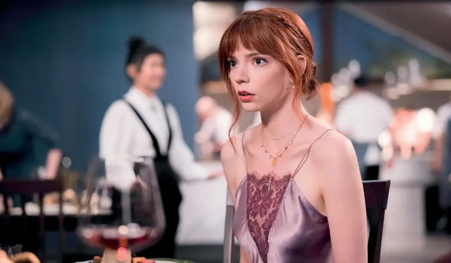 Anya Taylor-Joy como Margot em O Menu (Reprodução)