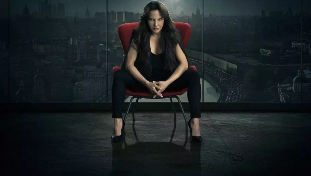 A Rainha do tráfico | Netflix irrita fãs com mudança na série Kate del Castillo como Teresa Mendoza em A Rainha do Tráfico (Divulgação)