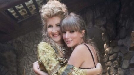 Laura Dern e Taylor Swift no set de Bejeweled