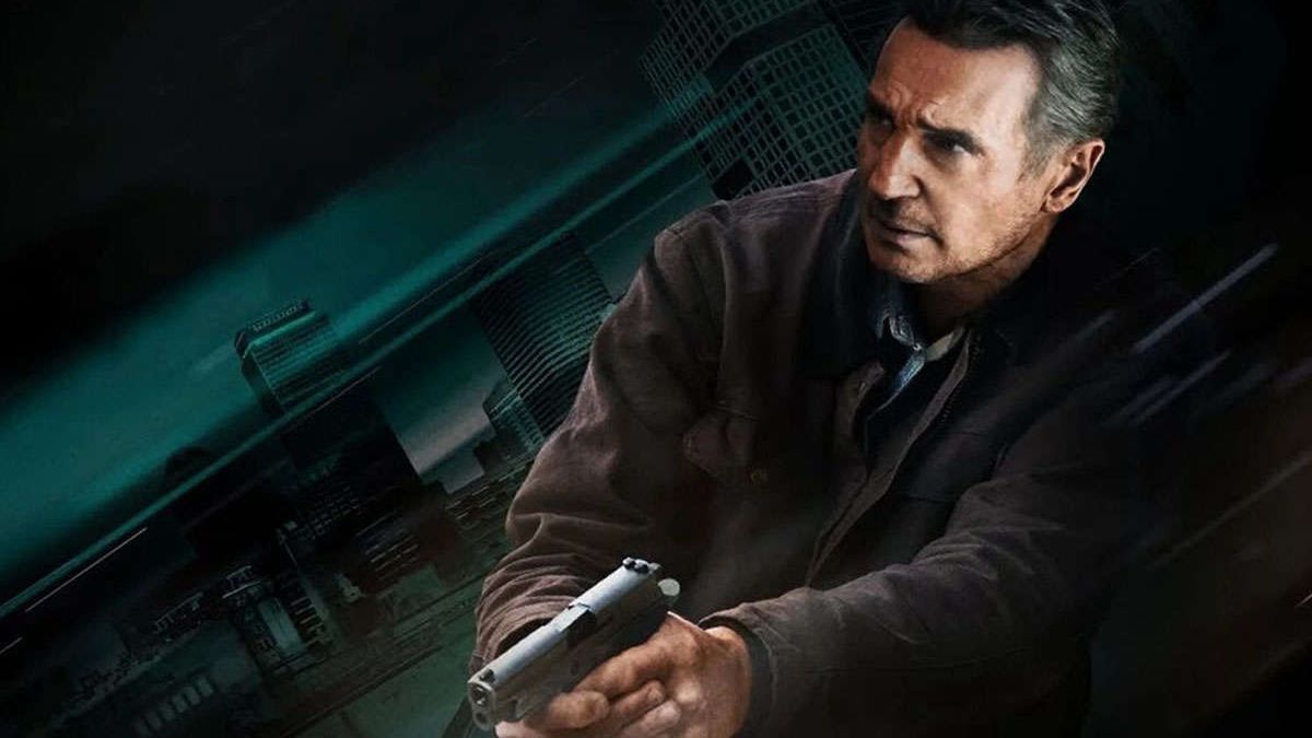 Com muito tiroteio, filme fracassado no cinema conquista assinantes da Netflix 1 Liam Neeson como Tom Carter em Legado Explosivo (Reprodução)