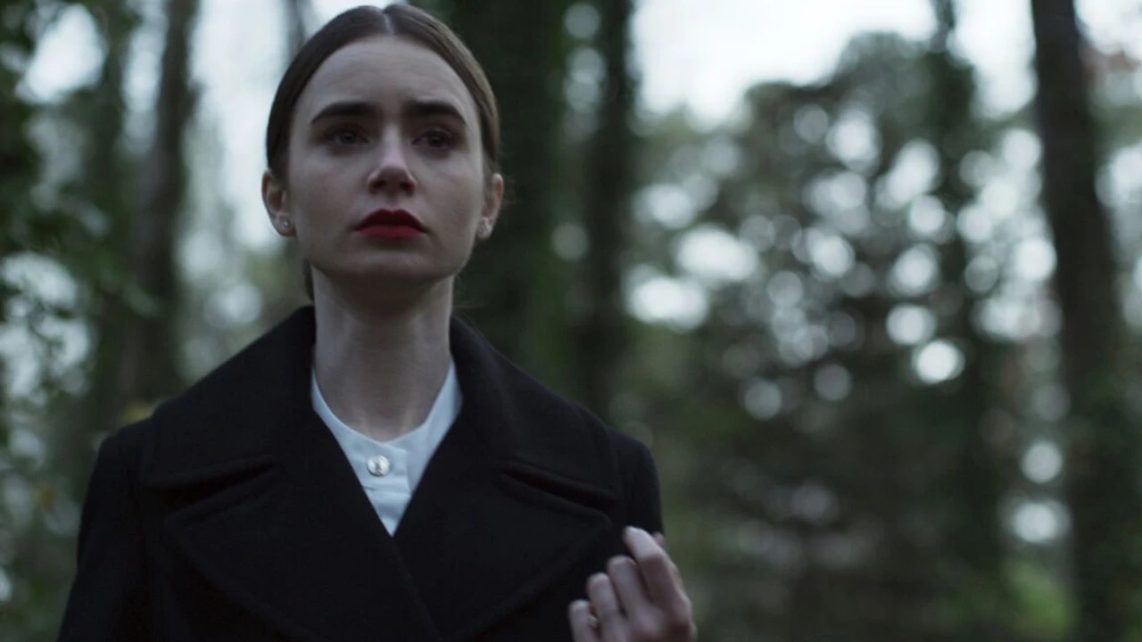 Lily Collins como Lauren em Herança (Reprodução)