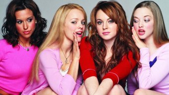 Lindsay Lohan, Rachel McAdams, Lacey Chabert e Amanda Seyfried em Meninas Malvadas