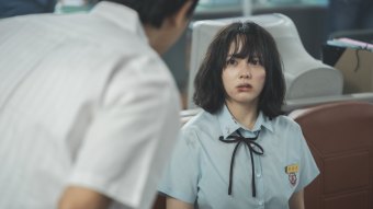 Song Hye-kyo como Moon Dong-eun em A Lição (Divulgação / Netflix)