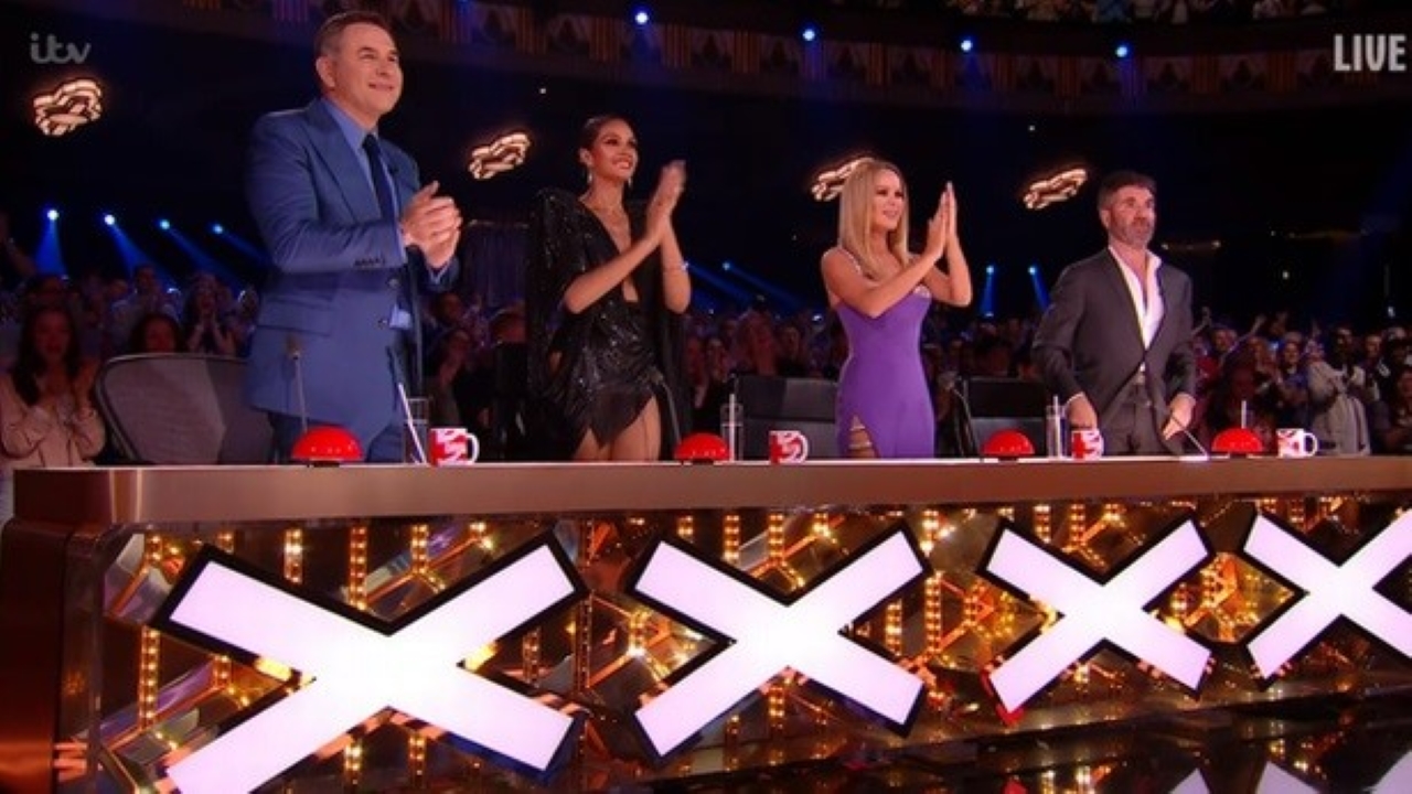Ansiedade fez Simon Cowell desistir de apresentar programa 1 Jurados do Britain's Got Talent
