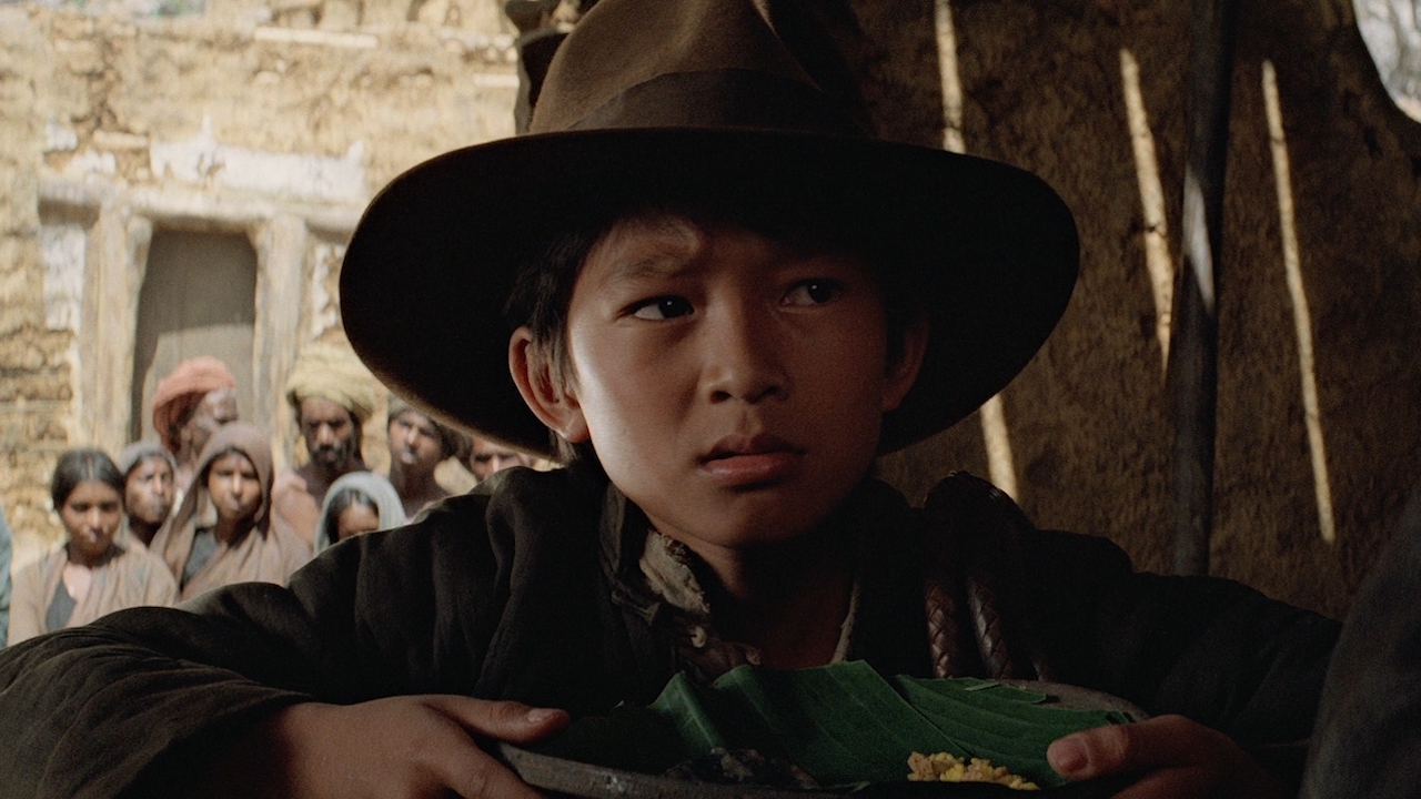 Ke Huy Quan como Short Round em Indiana Jones e o Templo da Perdição (Reprodução)