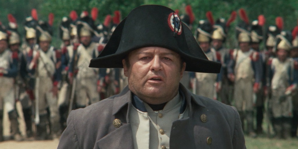 Rod Steiger como Napoleão Bonaparte em Waterloo (Reprodução)