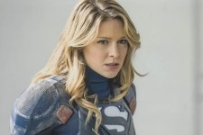 Melissa Benoist como Supergirl (Reprodução / DC)