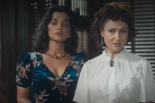 Cândida (Zezé Polessa) e Verônica (Ana Cecília Costa) em Amor Perfeito (Reprodução / Globo)