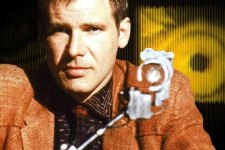Rick Deckard (Harrison Ford) em Blade Runner (Reprodução)