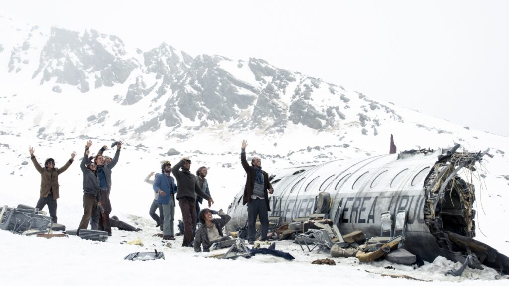 O que causou a queda do avião em A Sociedade da Neve? A Sociedade da Neve (Divulgação / Netflix)