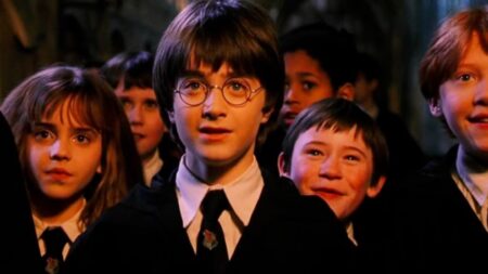 Daniel Radcliffe como Harry Potter na saga Harry Potter (Reprodução / Warner Bros.)