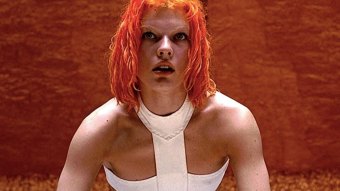 Milla Jovovich como Leeloo em O Quinto Elemento (Reprodução)