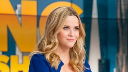 Reese Witherspoon releva o que a motivou investir em filmes para mulheres Reese Witherspoon como Bradley Jackson em The Morning Show (Reprodução / Apple TV+)