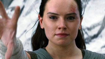 Daisy Ridley como Rey na franquia Star Wars (Reprodução)