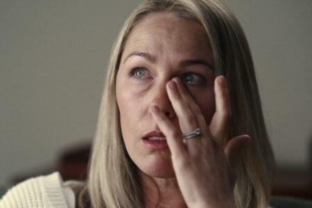 Entenda a história real de Um Pesadelo Americano, novo documentário da Netflix Denise Huskins em Um Pesadelo Americano (Reprodução / Netflix)