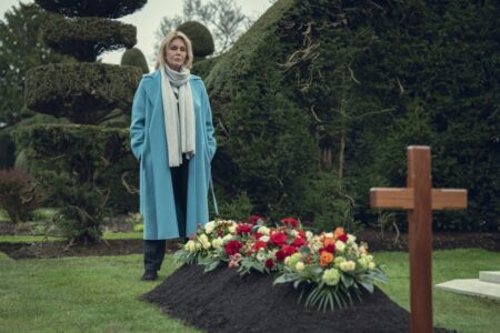 Entenda o final de A Grande Ilusão Joanna Lumley como Judith Burkett em A Grande Ilusão (Reprodução / Netflix)