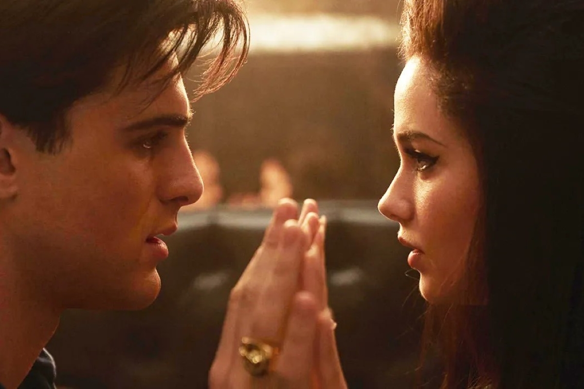 Elvis Presley realmente deu medicamentos e drogas para Priscilla? 2 Cailee Spaeny como Priscilla e Jacob Elordi como Elvis Presley em Priscilla (Reprodução)