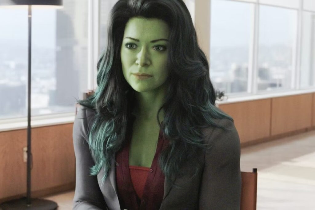 Por que o MCU precisa de mais Mulher-Hulk Tatiana Maslany como Jennifer Walters em Mulher-Hulk: Defensora de Heróis (Reprodução / Disney+)