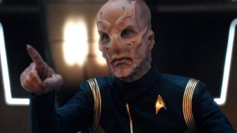 Doug Jones como Saru em Star Trek: Discovery (Reprodução)